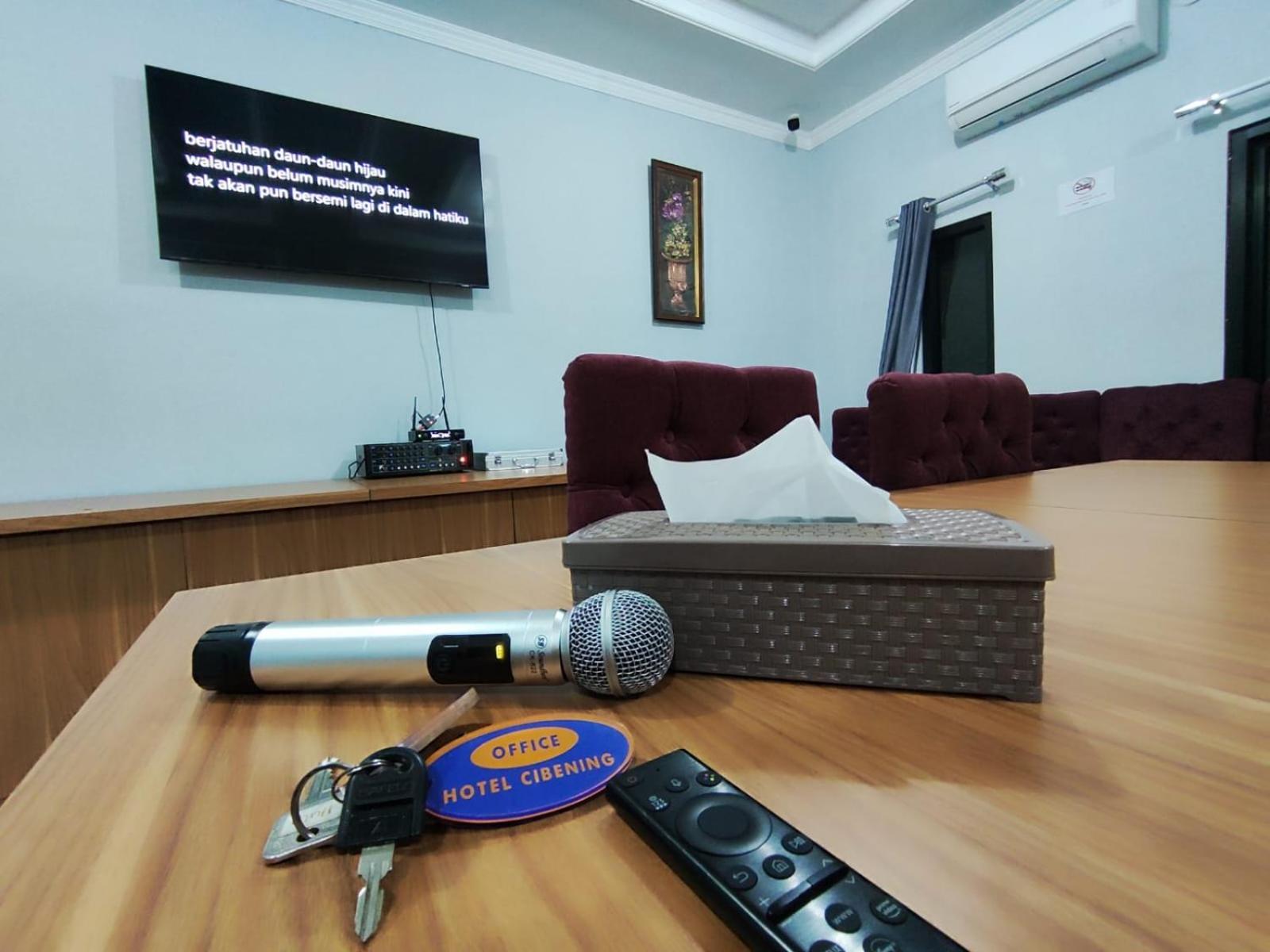 Hotel Cibening Пурвакарта Экстерьер фото
