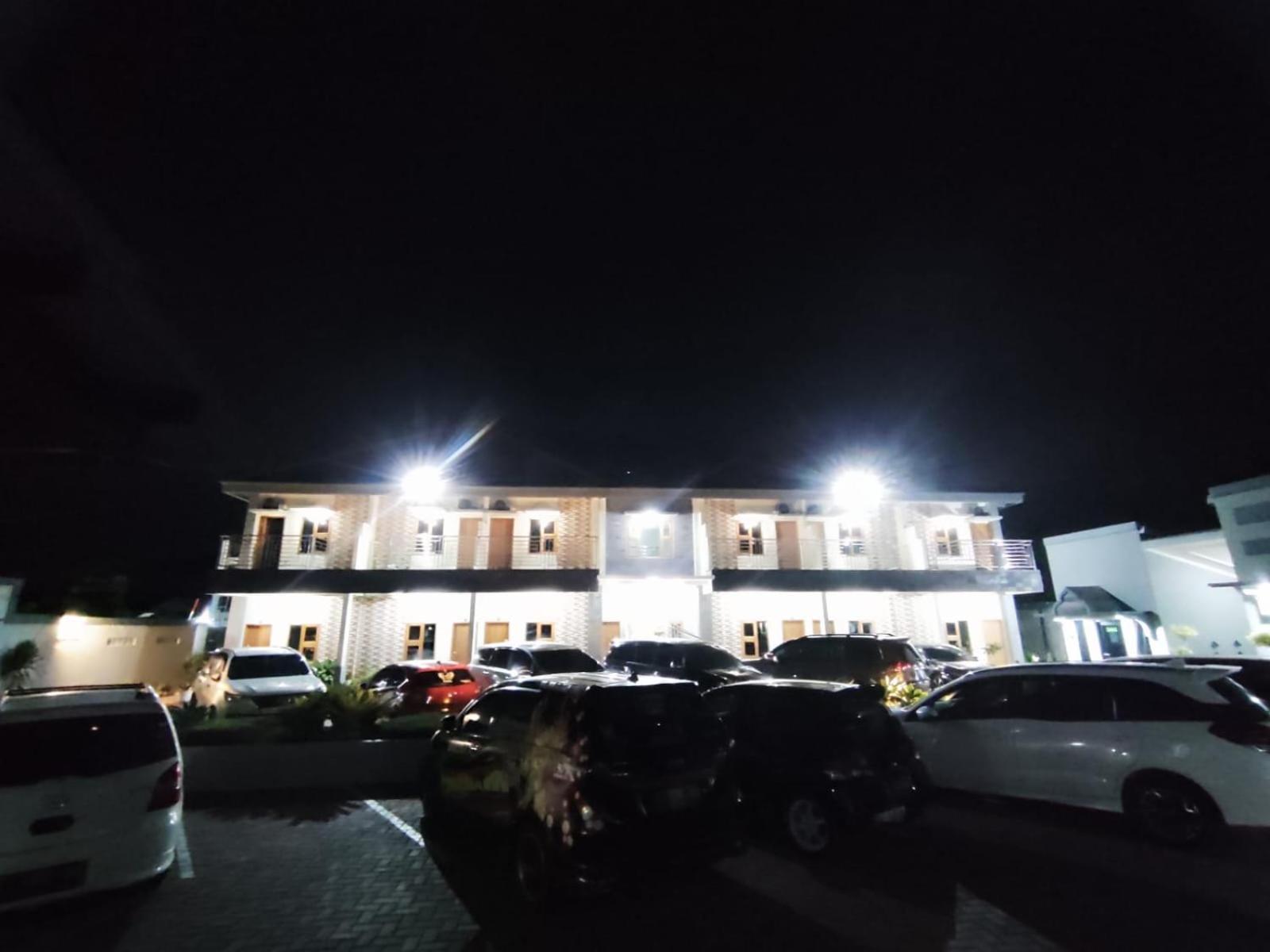 Hotel Cibening Пурвакарта Экстерьер фото