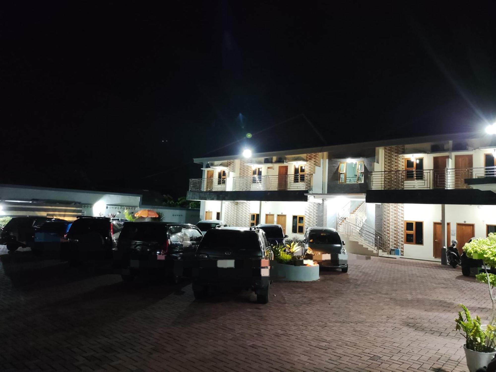 Hotel Cibening Пурвакарта Экстерьер фото