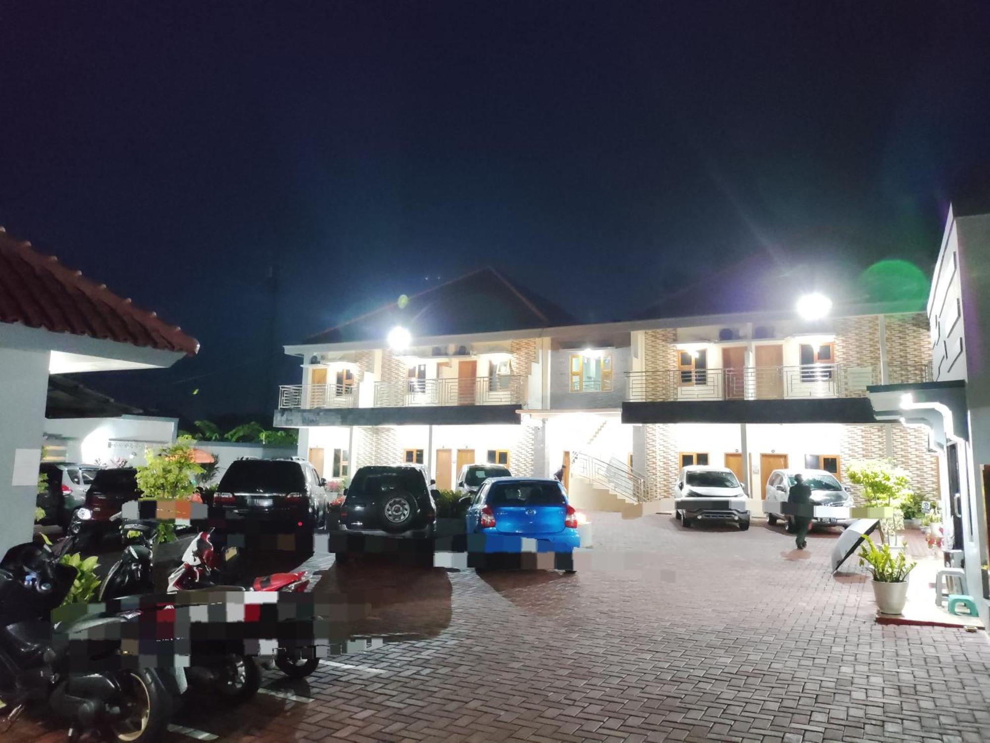 Hotel Cibening Пурвакарта Экстерьер фото